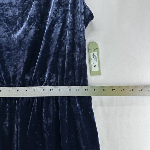 Nine.Eight Jumpsuit Size 18 Drape Front Sleeveless Velvet Straight Leg Blue - Picture 10 of 13